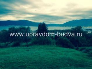 Объект 21088. Земельный участок в пригороде Тивата.