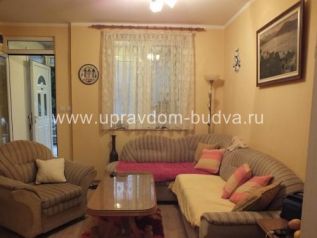 Объект 21249. Продается 2-х комнатная квартира с собственным двориком в Герцег-Нови. До моря всего 50 метров!