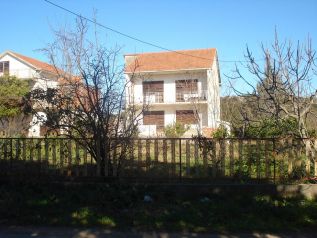 2-х этажный уютный  дом в живописном поселке Радовичи. Объект 5080
